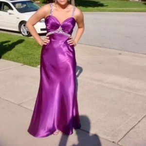 Purple Formal Gown/Prom Dress